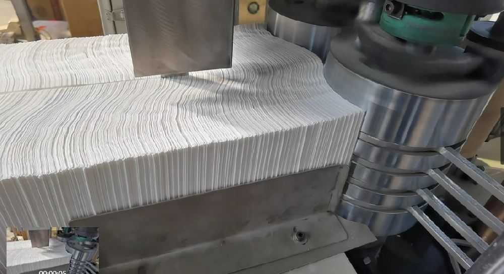 高速餐巾纸折叠机