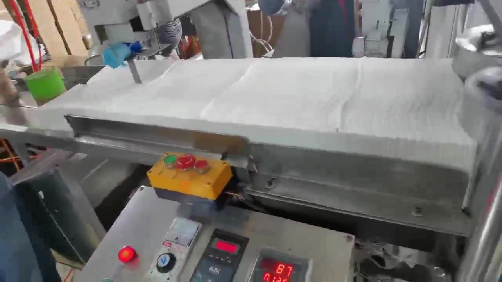 330餐巾纸折叠机