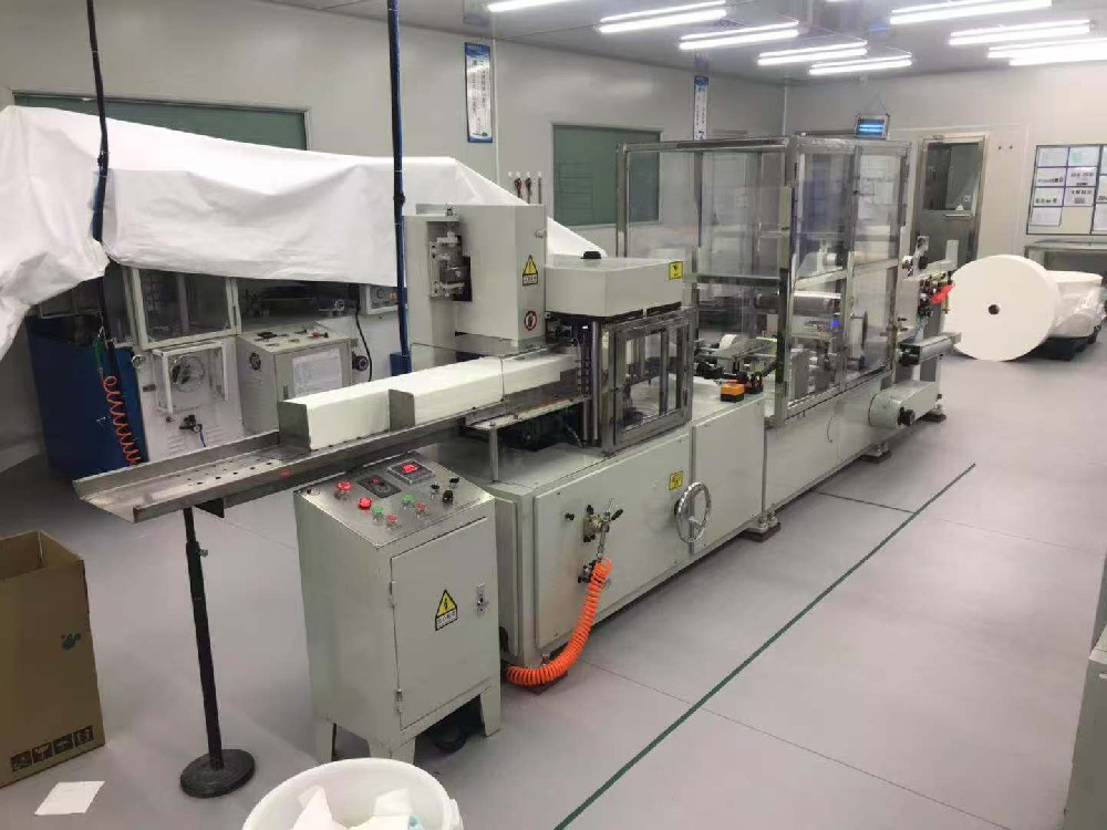 医用无纺布折叠机内折式四分之一